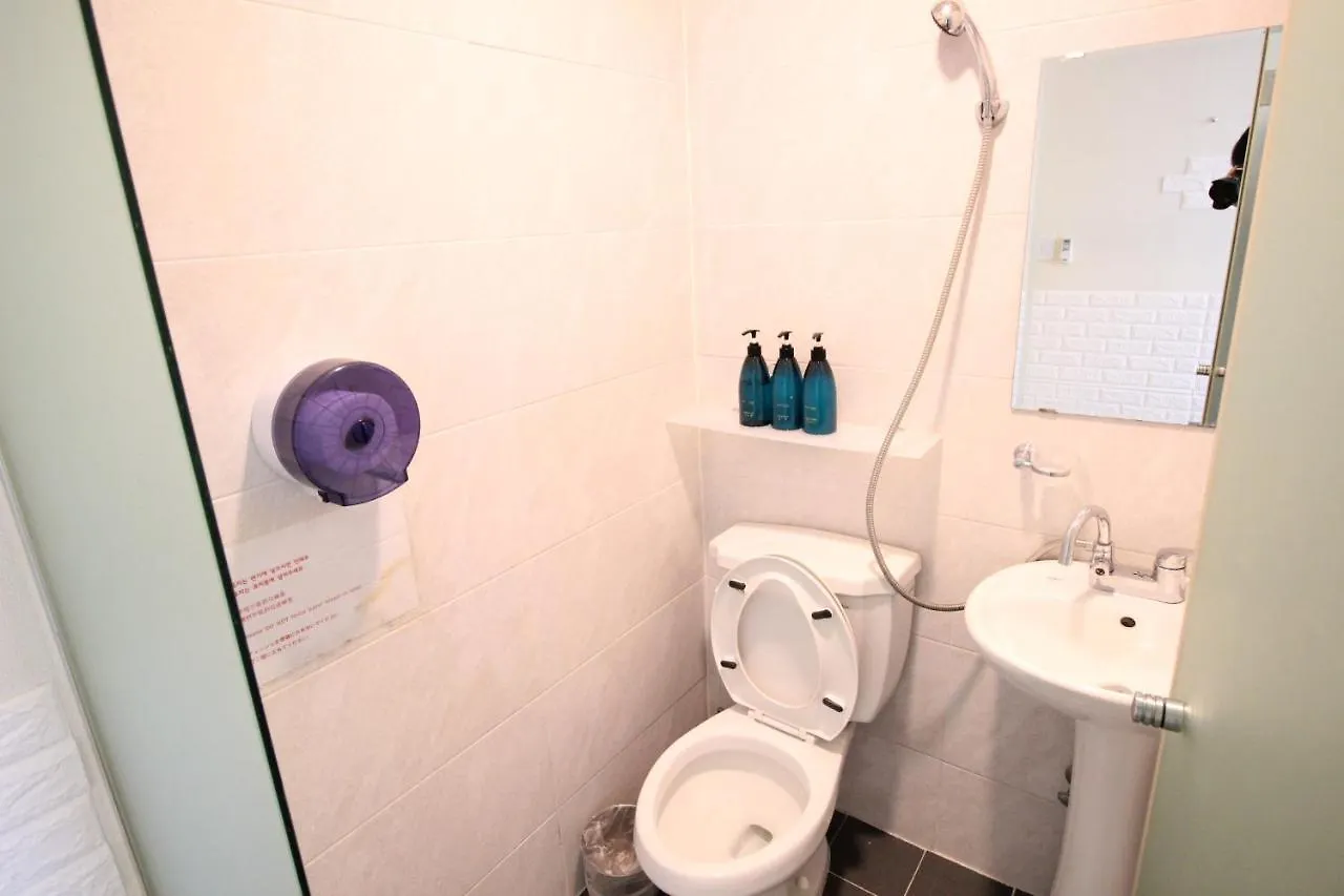 Hotel Ivory Seoul Hostel